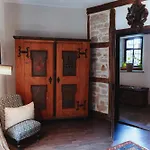 بيت للعطل Urlaub Im Wasserschloss Irmelshausen