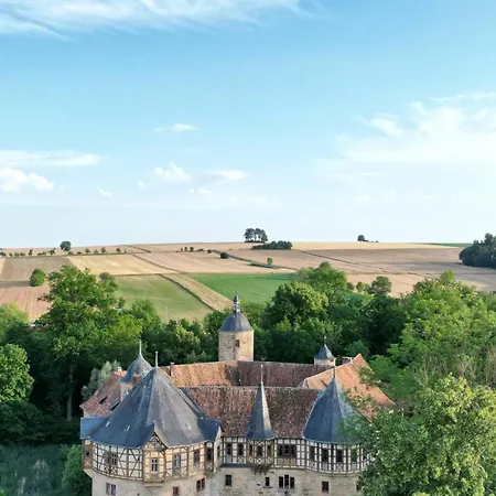 Urlaub Im Wasserschloss Irmelshausen Holiday home *