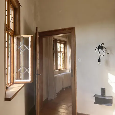 Holiday home Urlaub Im Wasserschloss Irmelshausen Hochheim